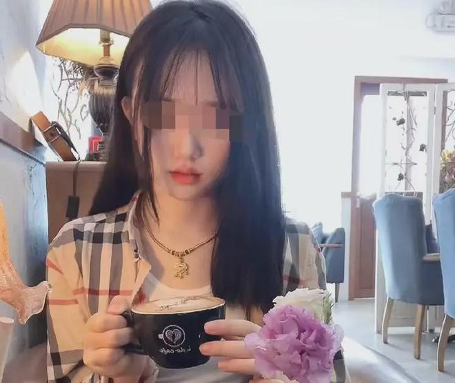 火球 三女生活活烧死！家属哭诉：车门打不开j9九游会真人第一品牌小米SU7高速上撞成(图7)